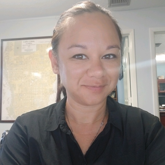 Meet your Posher, Theresa - Picture 1 of 1